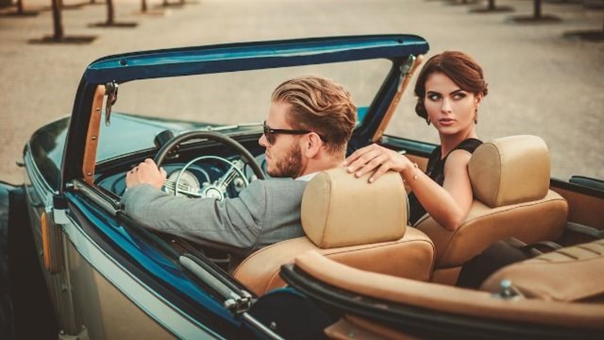 17 people who dated a rich person share the most surprising thing they learned.