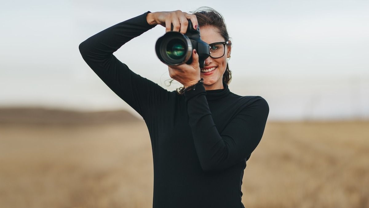 'AITA for doing a bad job taking family pictures at a wedding after being told to shut up?'