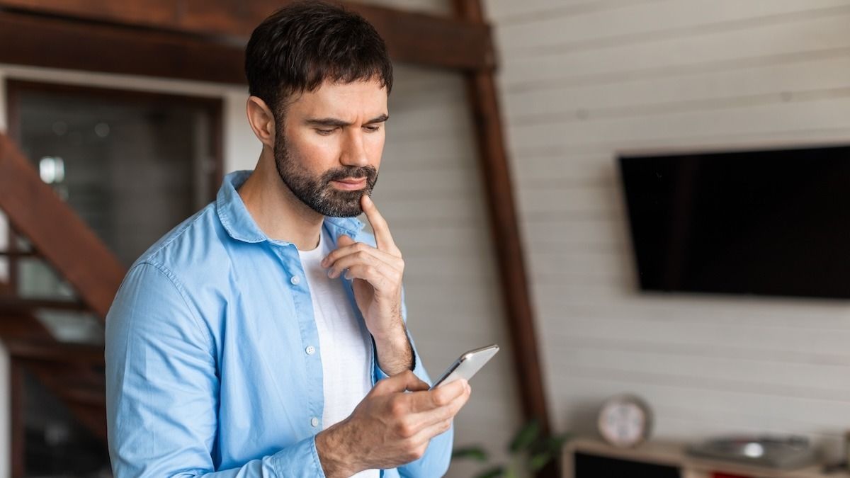 'AITA for ghosting my ex because she is married now? She keeps messaging me.' UPDATED 3X