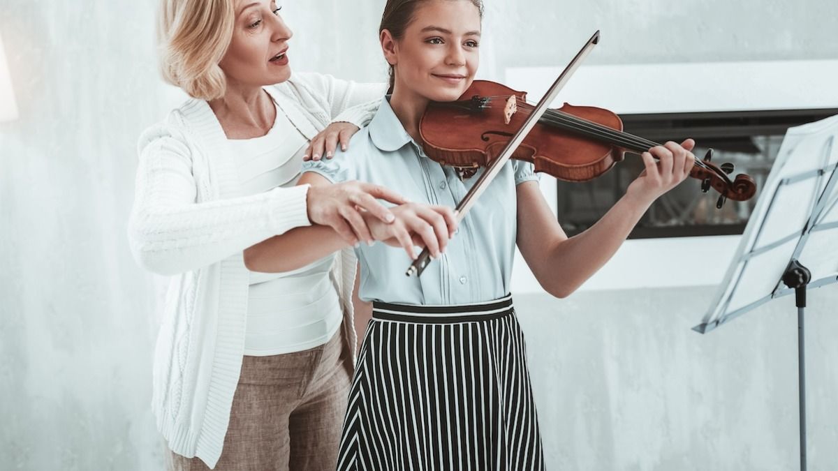 Teen refuses to practice violin after parents withhold meals, friends say 'just give in.'