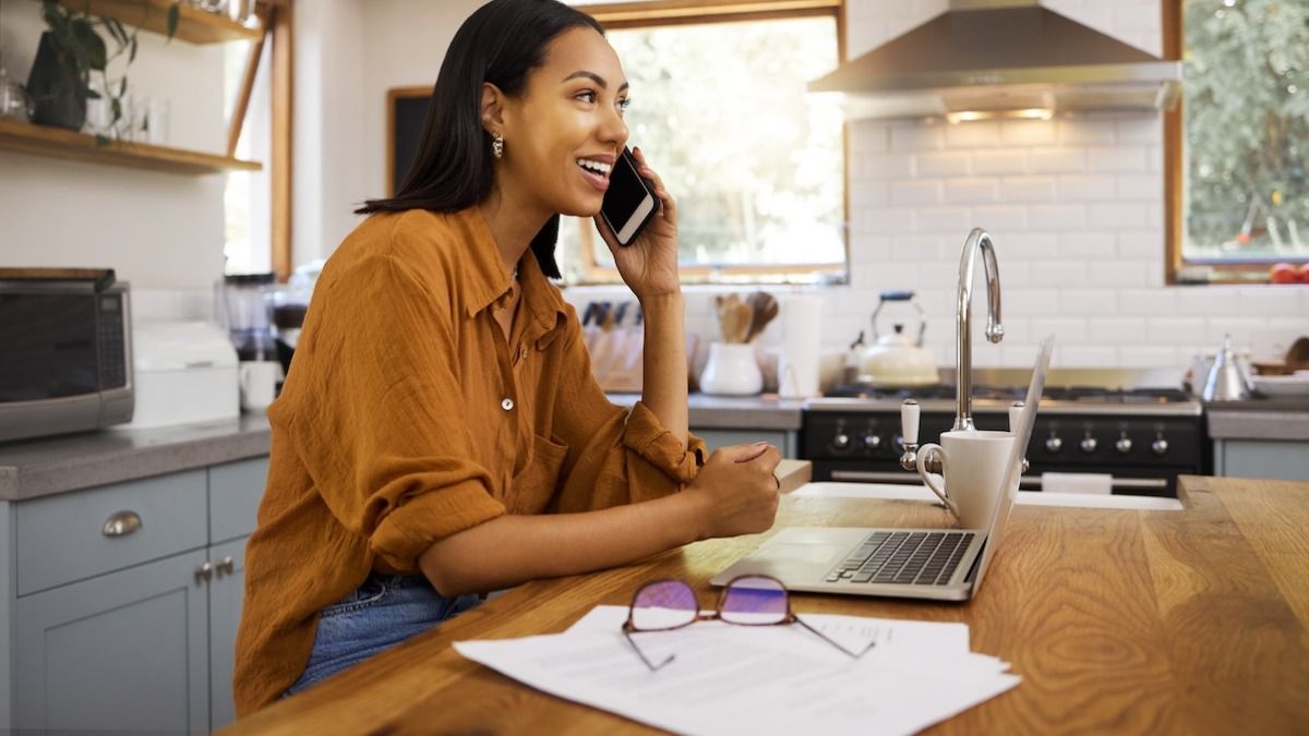 'AITA for hanging up the phone on my GF after I said clearly 'I don't want to talk about deceased cats?'