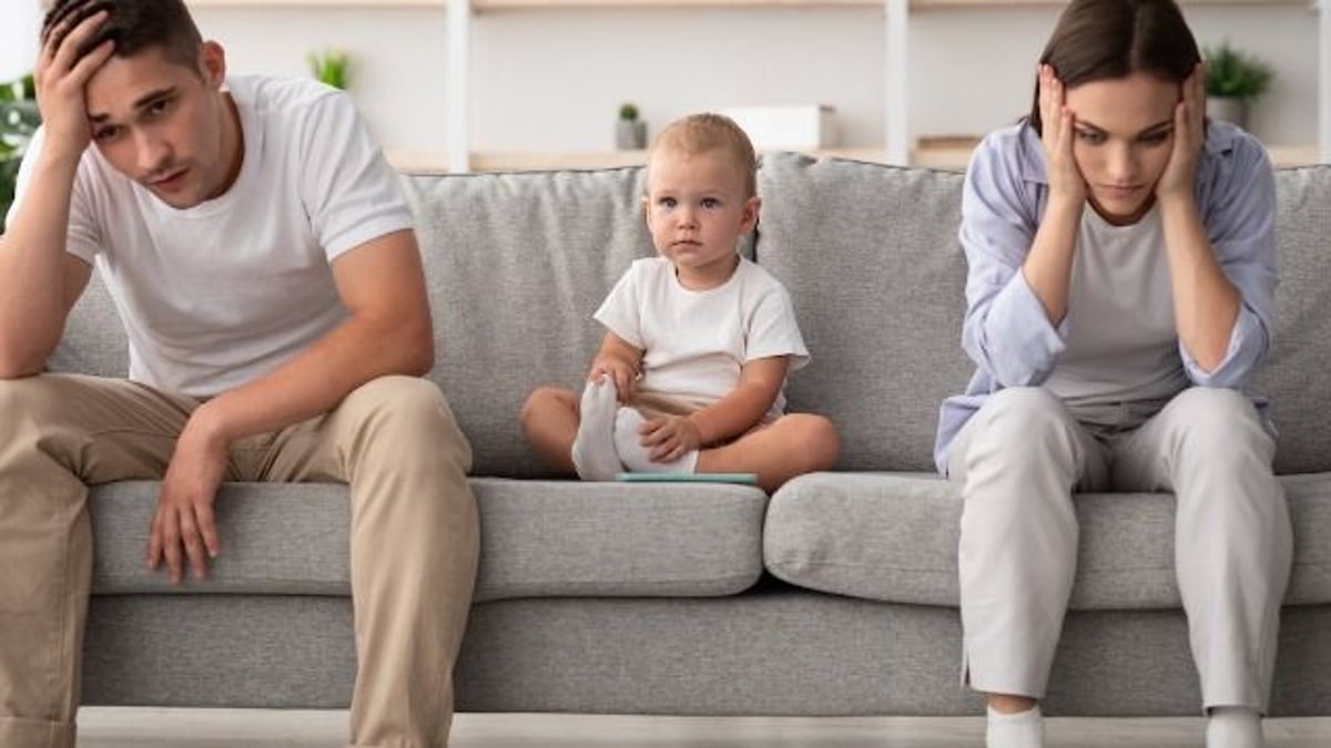 Bride gives best man's wife 16 hour ultimatum to find childcare for wedding; AITA?