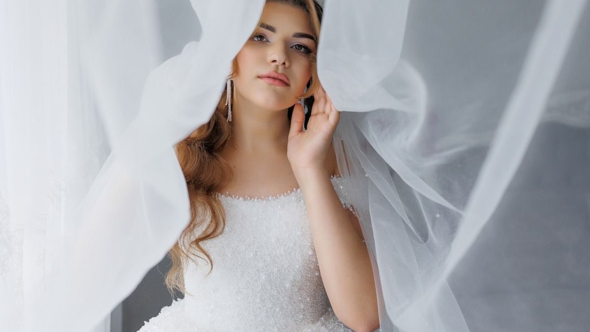 Bride gives bridesmaid an ultimatum: 'you can only be in the wedding if you DON'T wear makeup.' AITA? MINI UPDATE