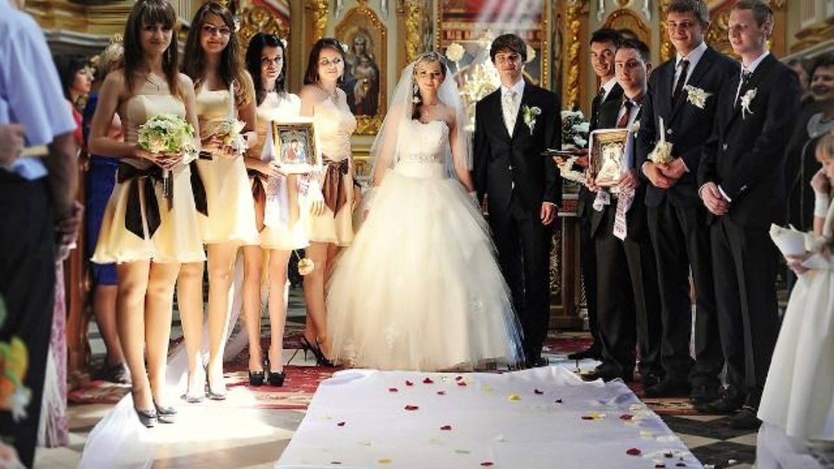 Bride asks bridesmaids to lie about their wedding costs; 'I was hemorrhaging money.'