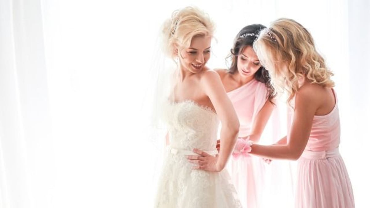 Bridesmaid walks out of 'controlling' sister's wedding, 'ruins' reception; AITA?