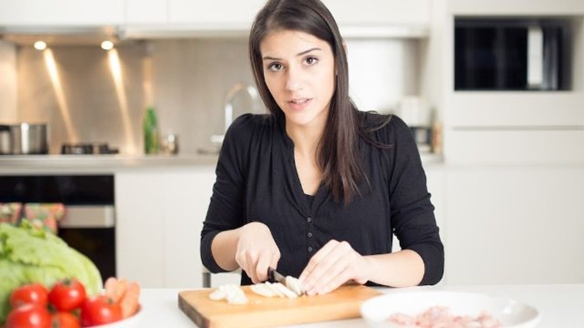 Woman despises her wife's fibromyalgia, says 'you've ruined our cutting boards.'