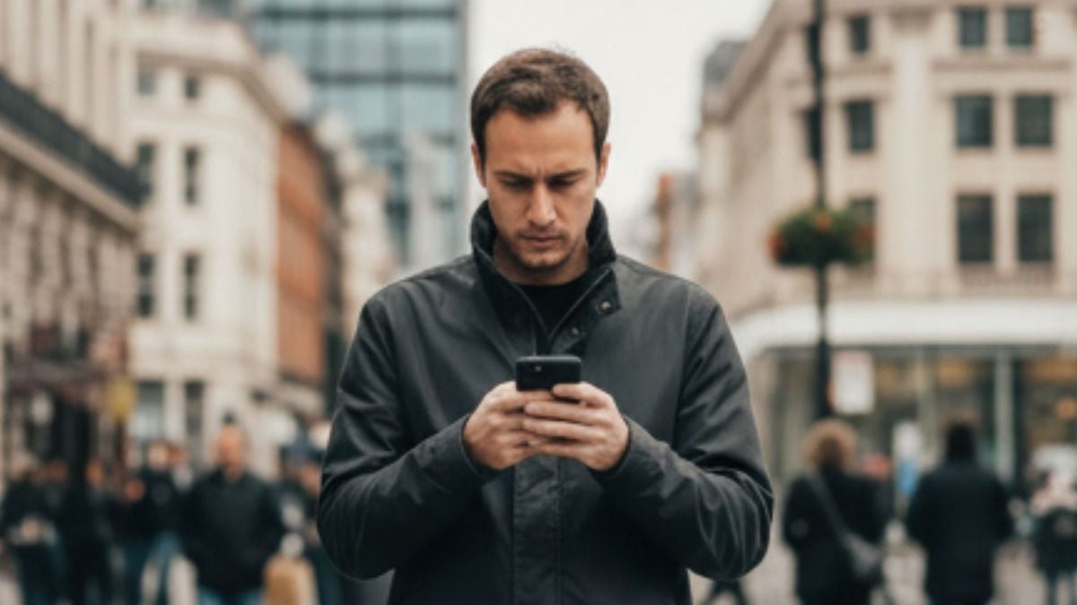 'I was accidentally in a family’s private Whatsapp group for months. I got emotionally invested.'