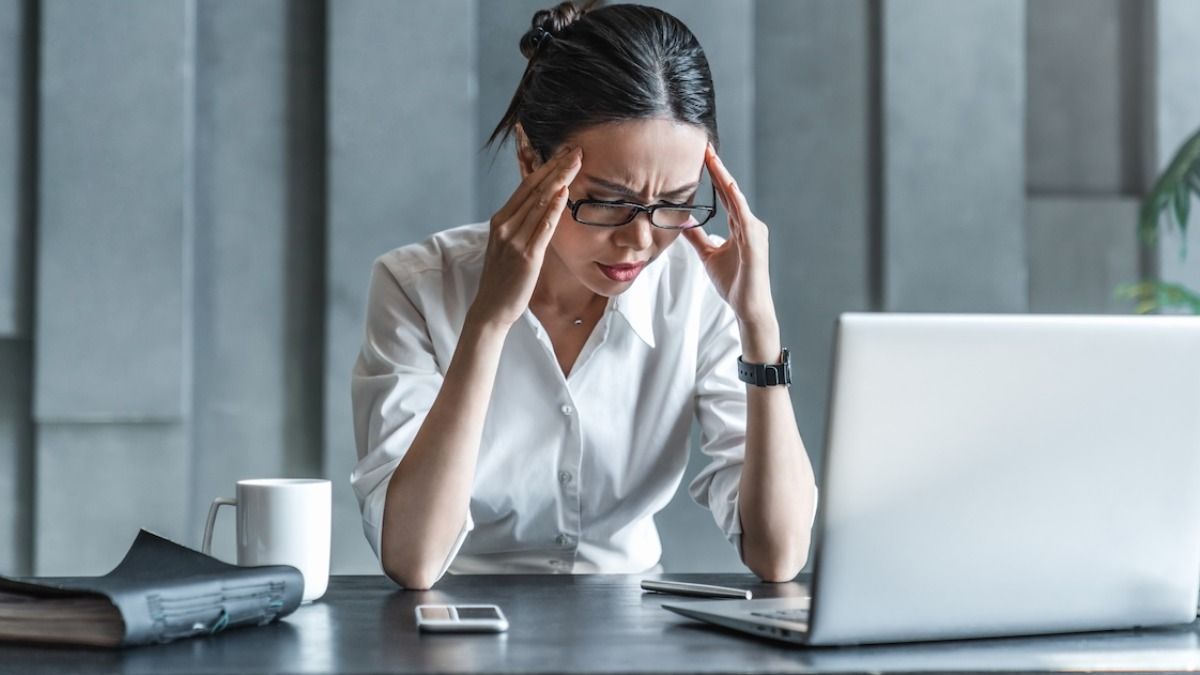 'AITA if I break up with my boyfriend for ruining my attorney swearing-in moment?' UPDATED