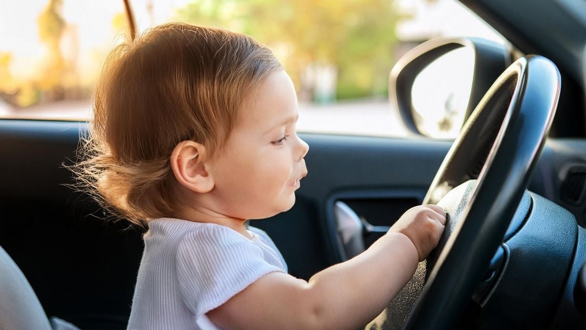 'AITA for not letting my in-laws drive my infant without a car seat?' UPDATED 2X