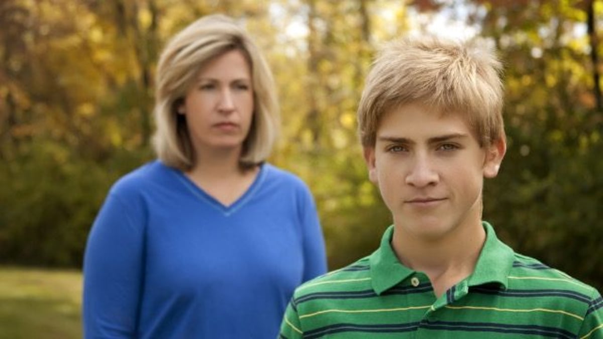 Jealous teen prefers to wake up at 4 AM instead of telling sister she's annoying.
