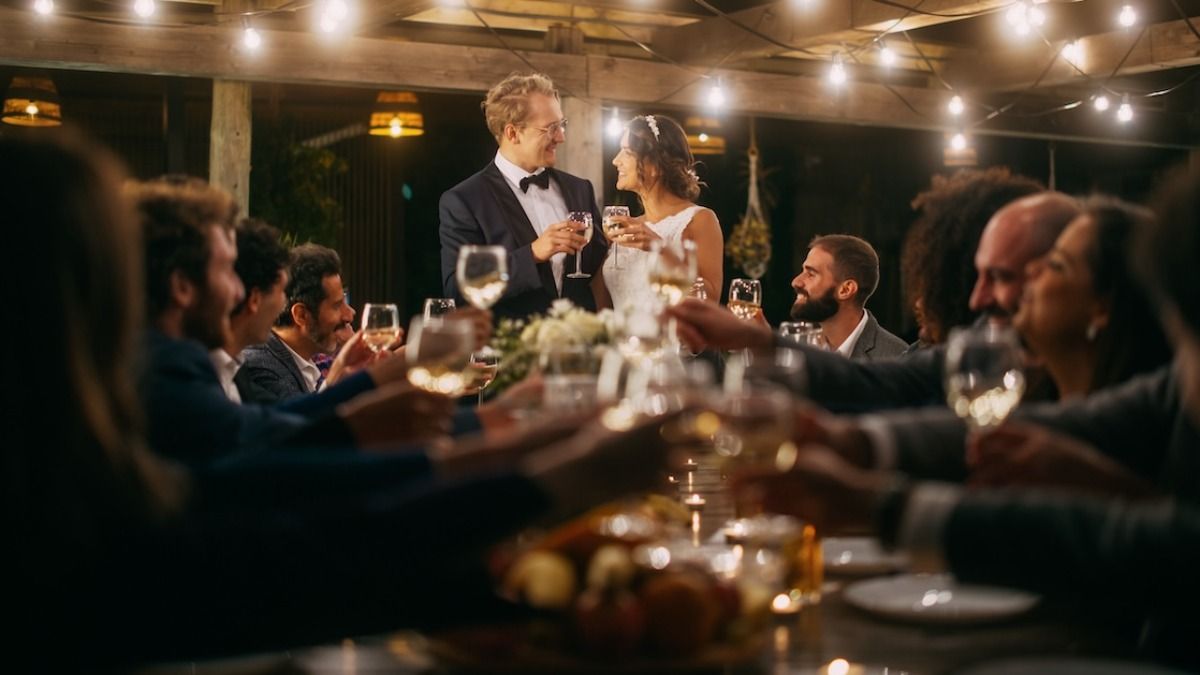 'AITA for kicking my boyfriend out of a wedding we were invited to?' 'I SCREAMED.' MINI UPDATE