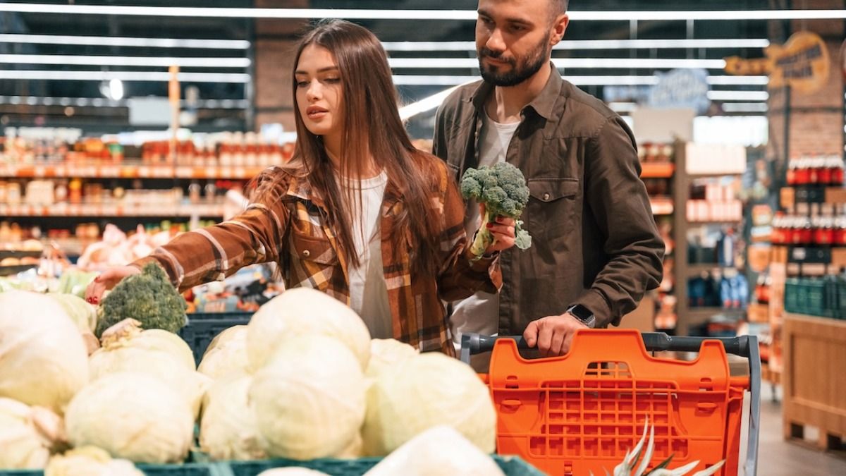 'AITA for leaving my boyfriend at the grocery store?' 'He always treats it like a game.'