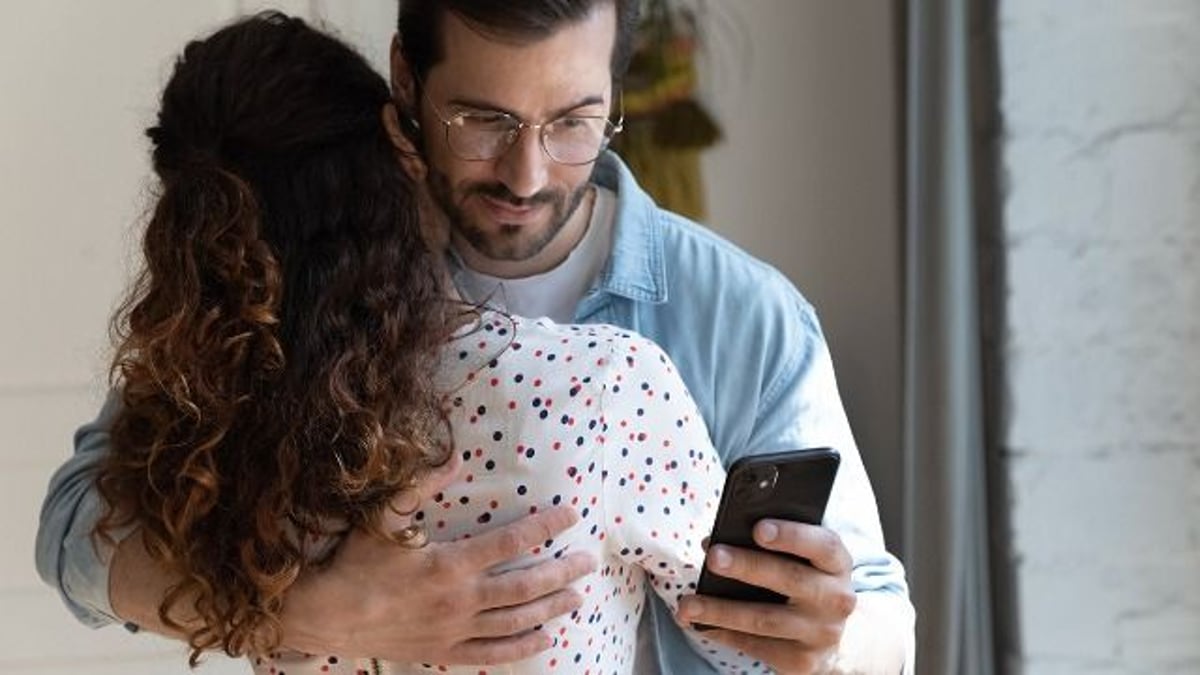 Woman shares epic story of ruining life of lying, cheating, deadbeat dad.