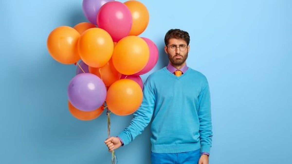 Man calls girlfriend 'selfish' for 'partying' after he learns he has anemia. AITA?