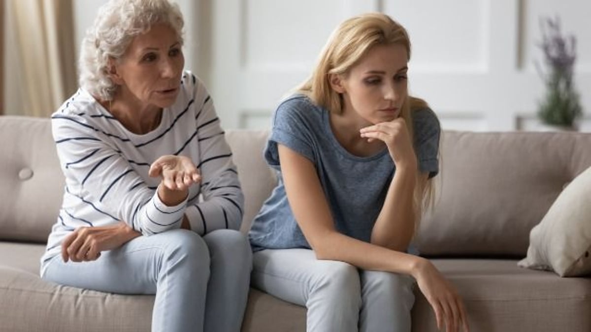 Son calls grandma when mom 'unfairly' grounds him, she takes his phone too. AITA?