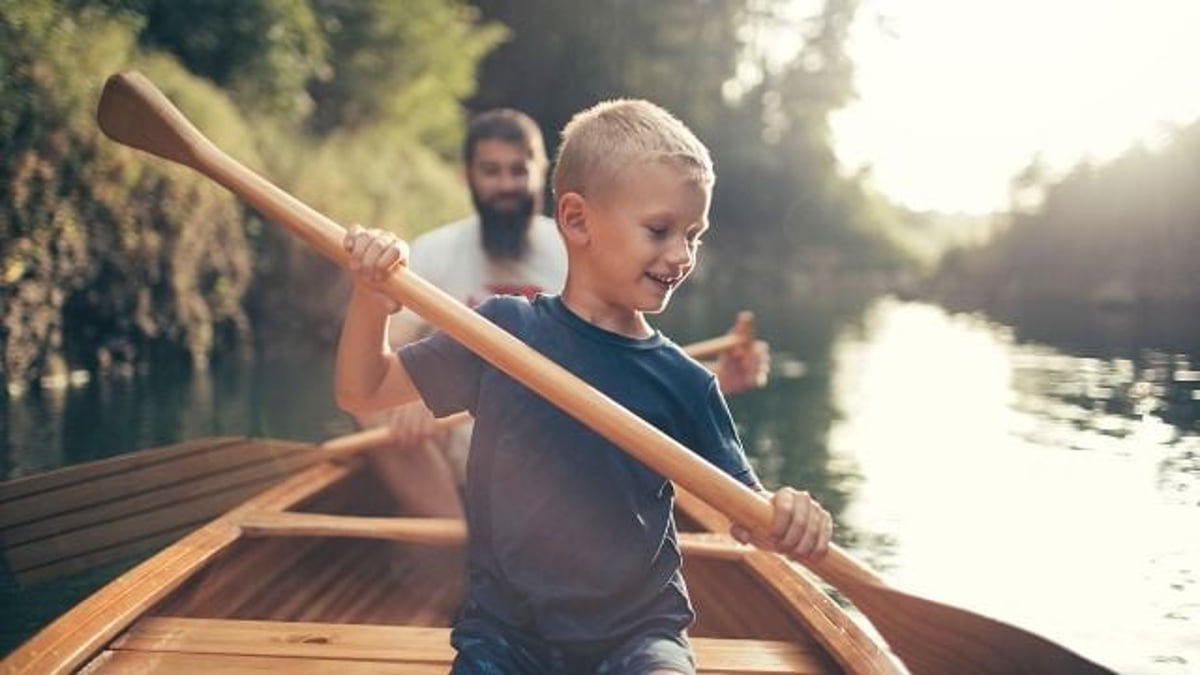 Man overhears brother insulting him, so he disinvites nephew from vacation.