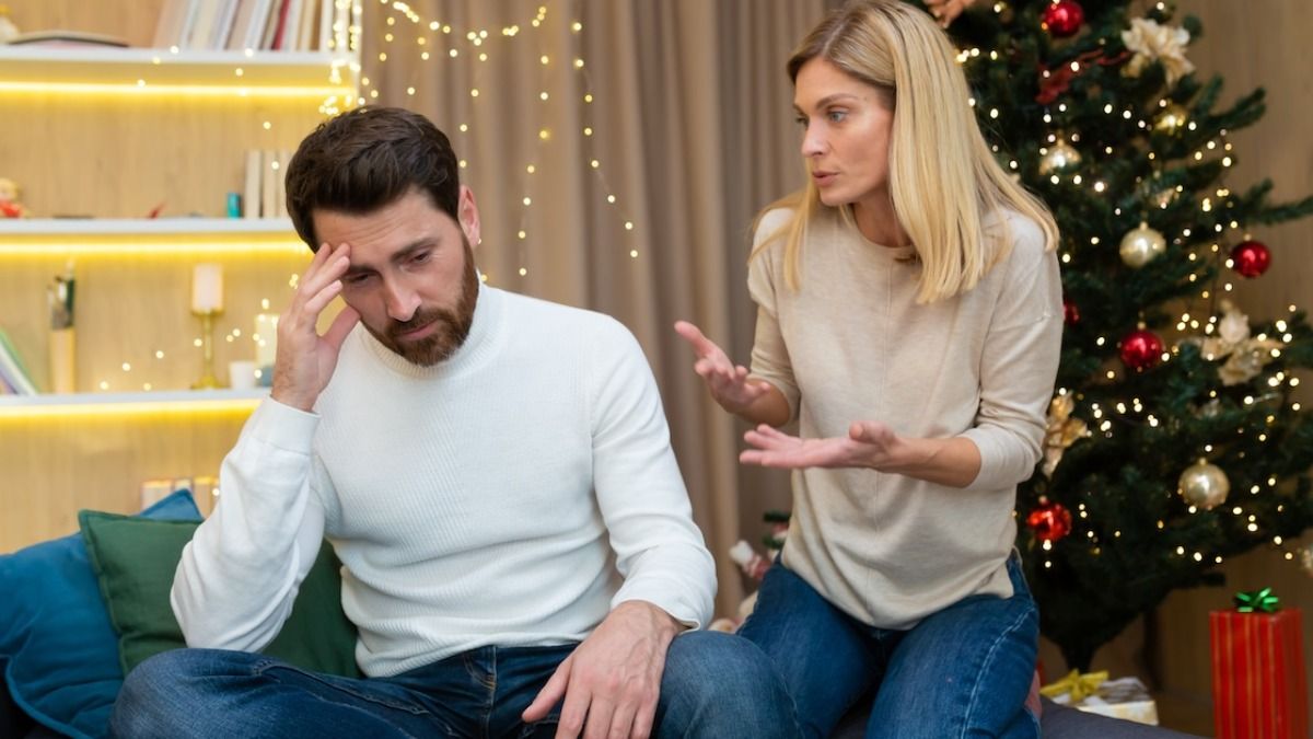 Man refuses to host annual Christmas party after last year's mess, 'I spent 5 days cleaning.' AITA?