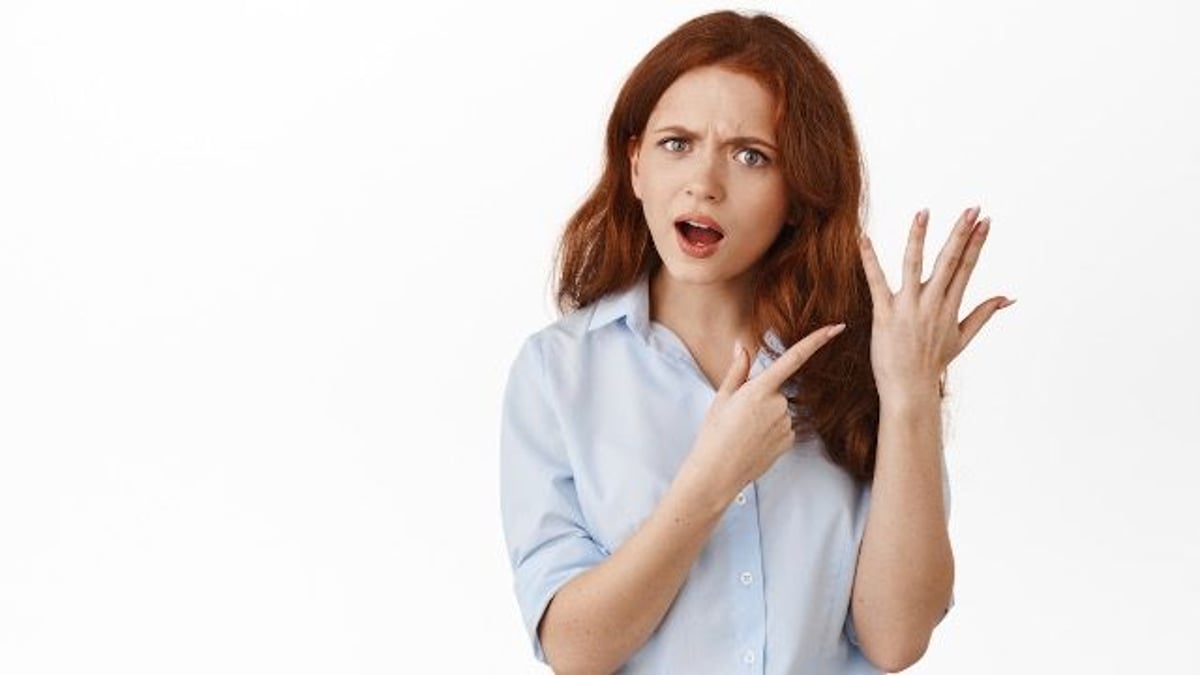 Woman 'humiliates' mother in front of family for meddling in wedding proposal.