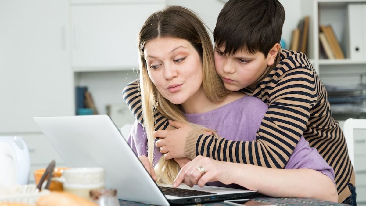 'AITA for refusing to call my 2nd grader’s teacher 'Dr. Smith'?' UPDATED