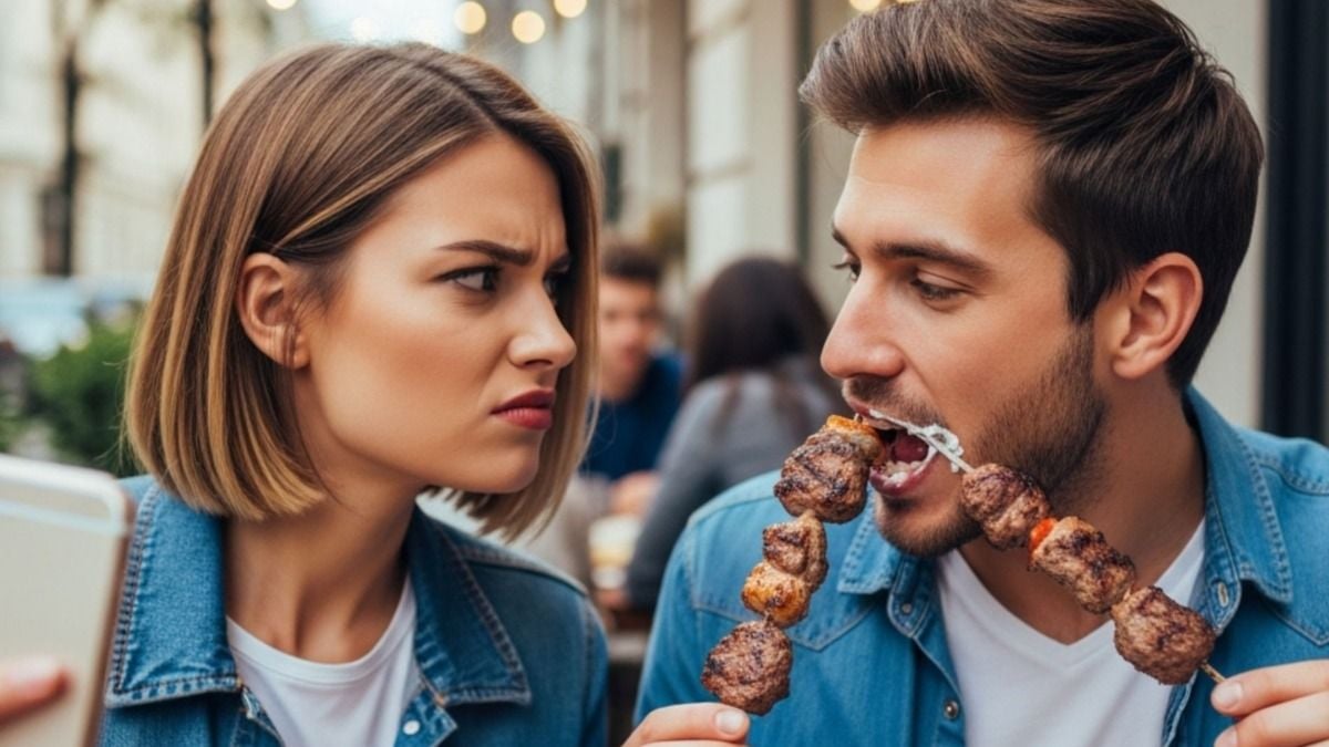 'AITA for prioritizing hunger over my girlfriend clicking pictures of the food?'