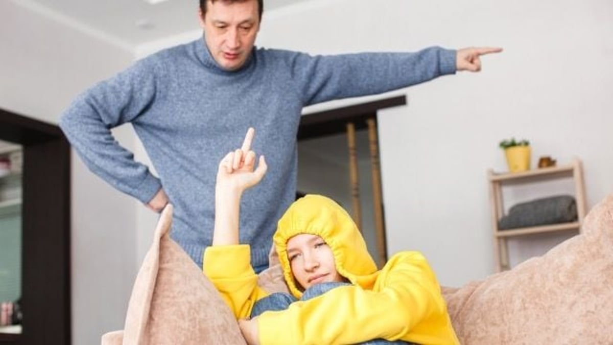 Teen asks if she was wrong to expose cheating dad to half-siblings intead of lying.