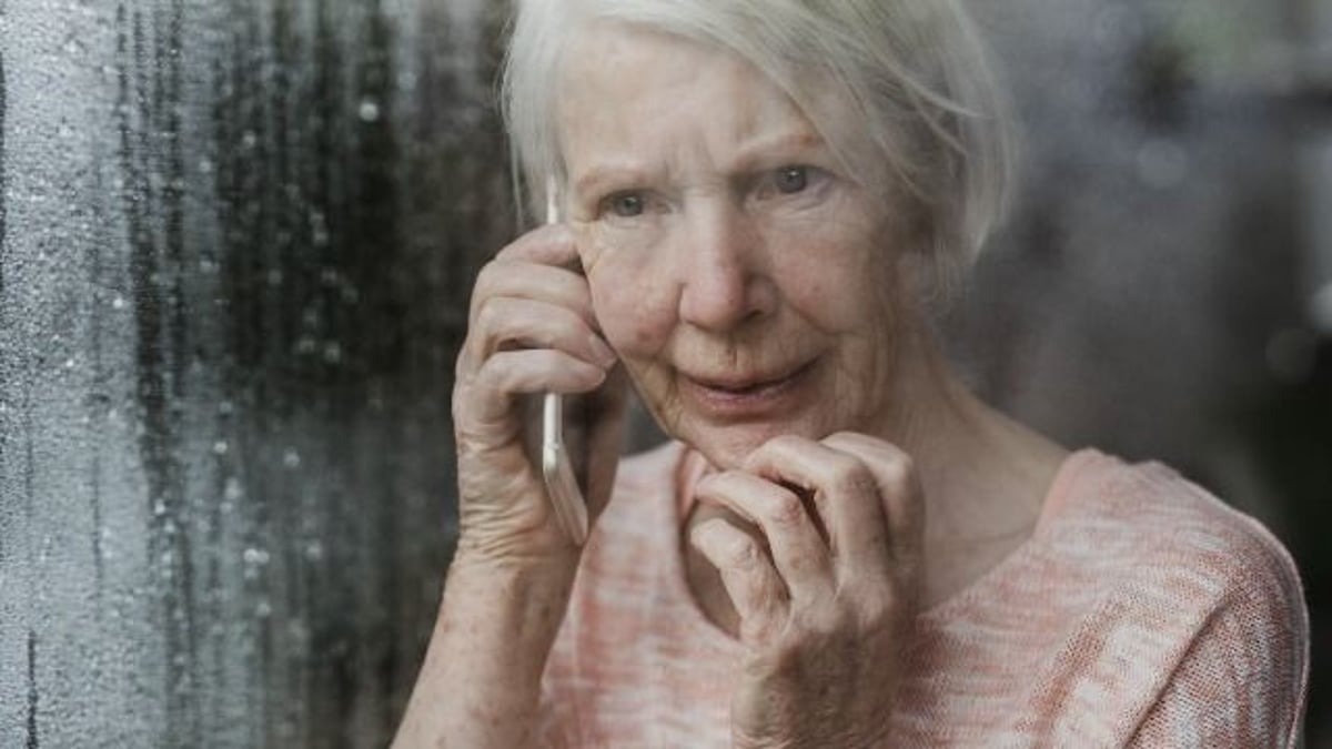 18 people share the weirdest excuse they've heard for skipping work.