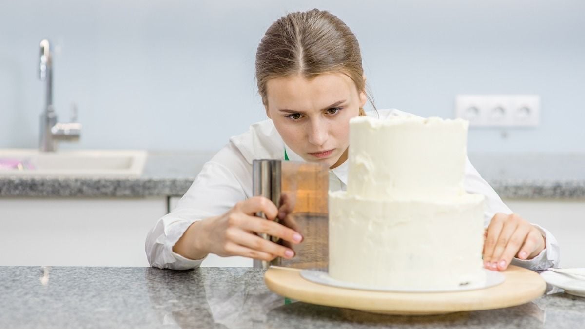 'AITA for "ruining" my friend's relationship by refusing to bake her wedding cake?' UPDATED