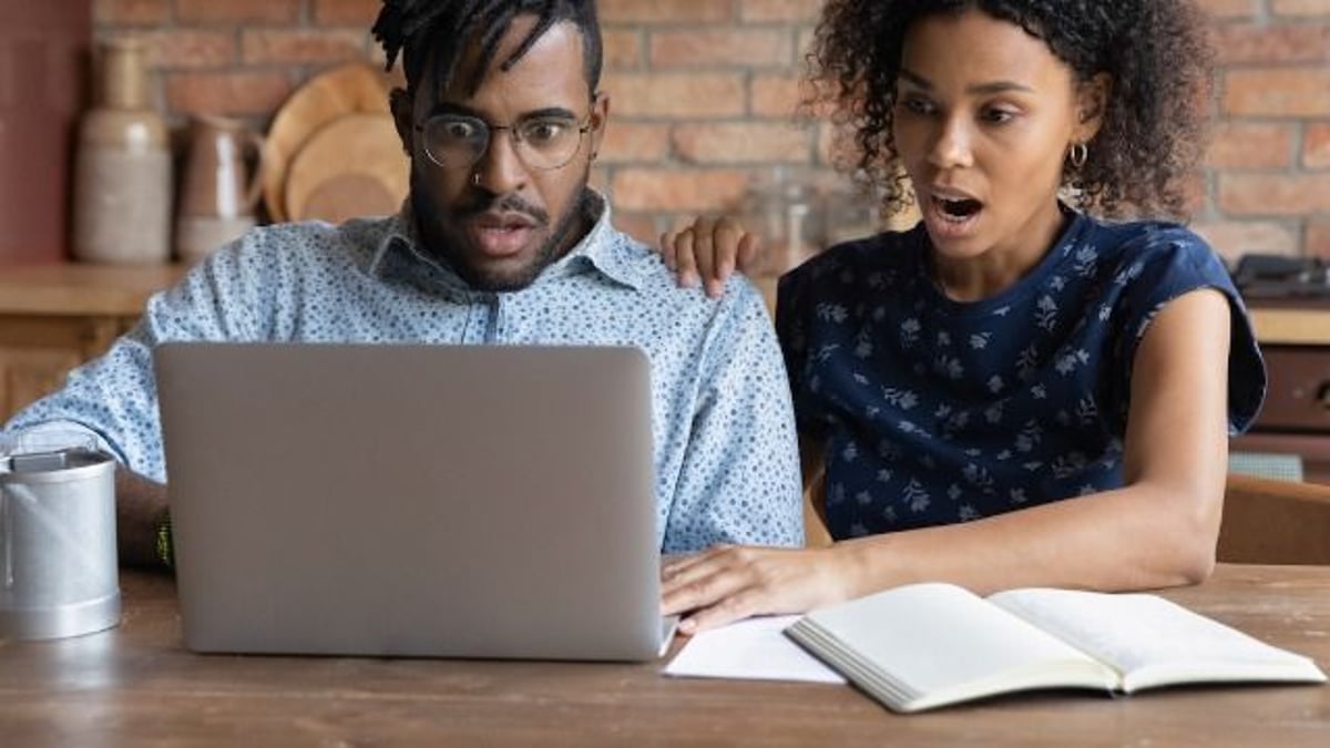 Wedding invite gets lost in mail, groom demands $200 gift, 'I'll still let you come.'