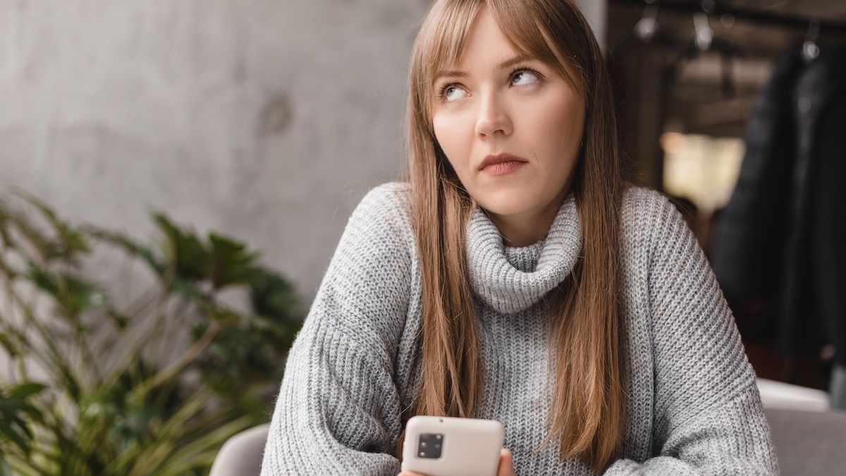 Woman blocks sister's MIL from her Facebook. 'Why are you SHOWING this to my nieces?!' AITA?