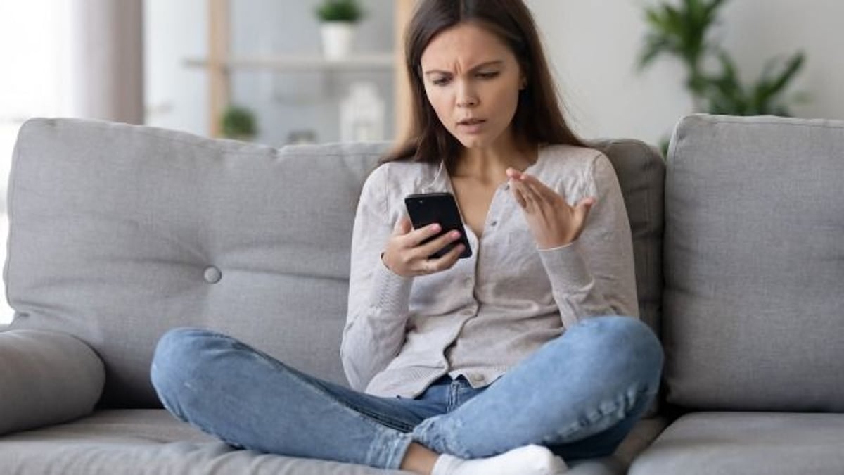 Woman snaps after family sends fake message from her to estranged father. AITA?