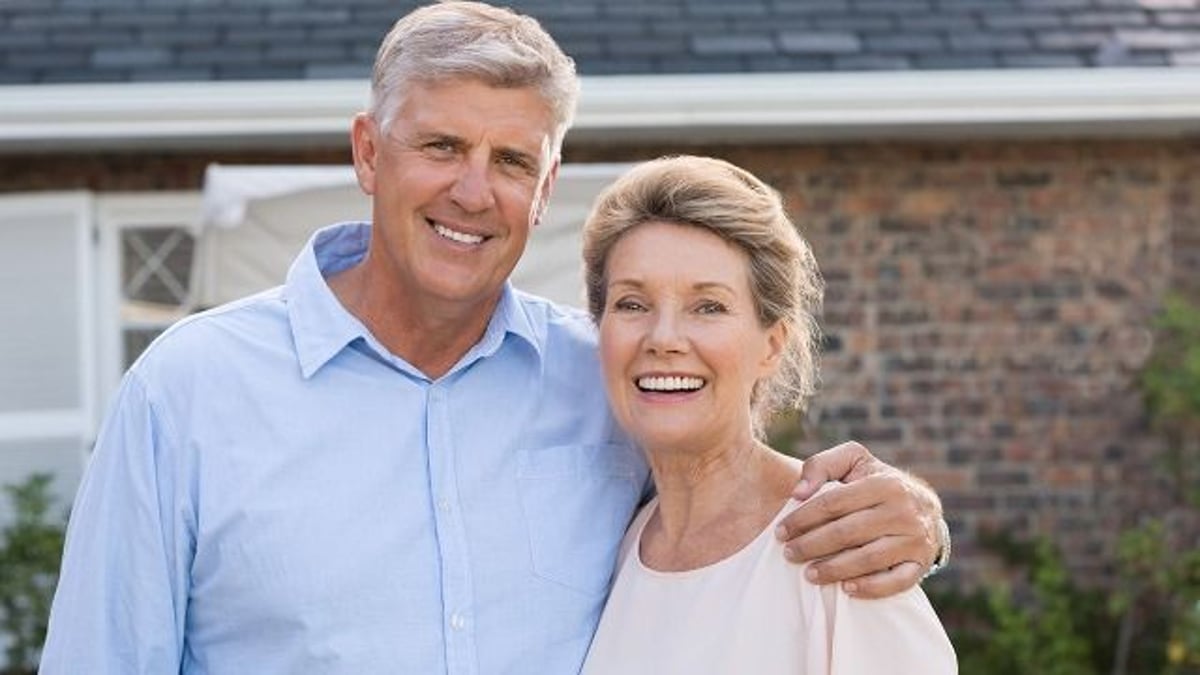 'AITA for forcing my parents to sleep in separate rooms when they visit?' UPDATED