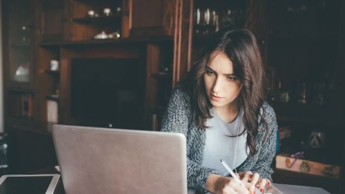 Woman reveals she rejects her former adoption in UK Mother's Day post. AITA?