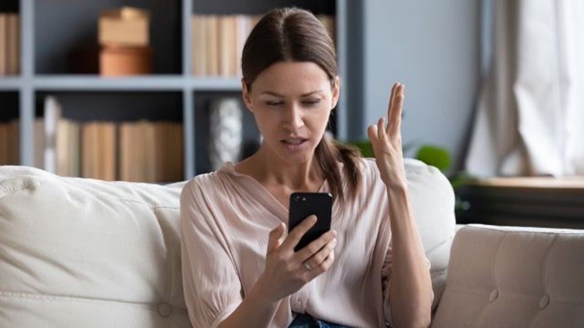 Potluck host requires only women to cook and refuses to let friend bring pasta salad.