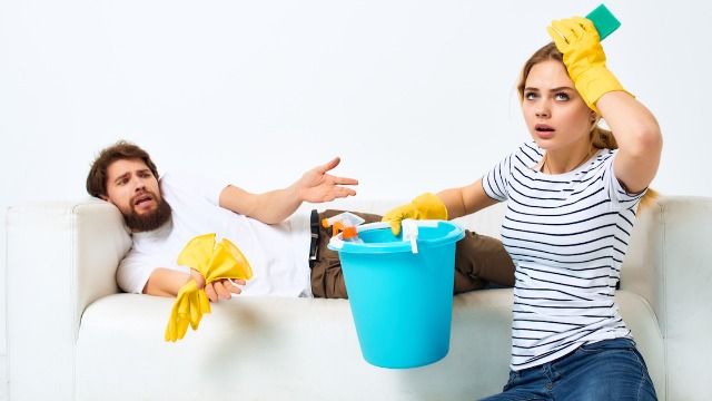 Girlfriend makes 'demeaning' chore chart for ADHD boyfriend; 'It's humiliating.' AITA?