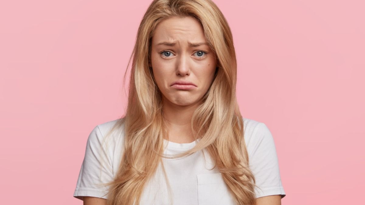 'WIBTA if I told my dad that my stepmom kissed my boyfriend on the mouth?'